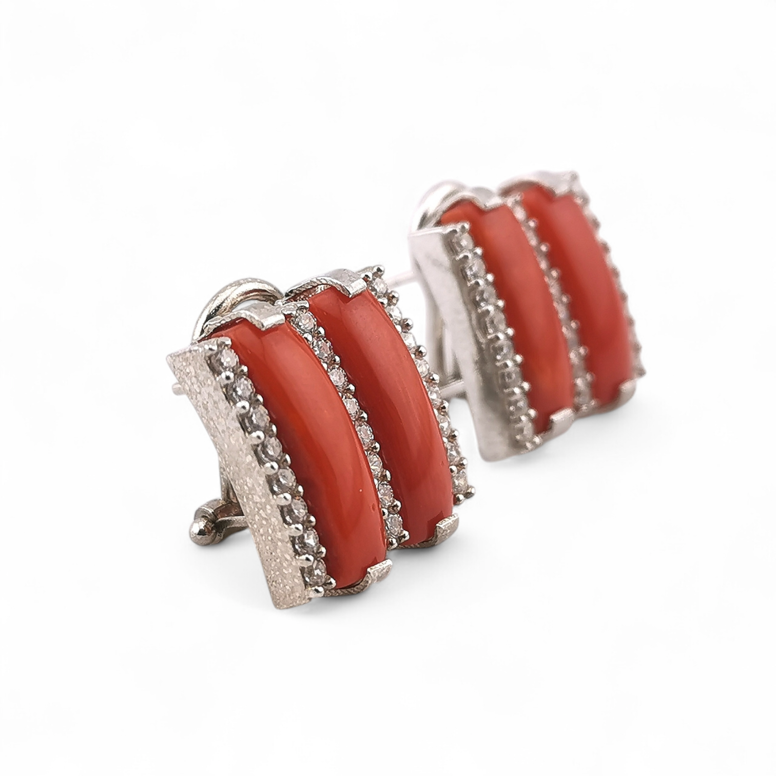 orecchini barrette di corallo rosso naturale con zirconi in argento 925