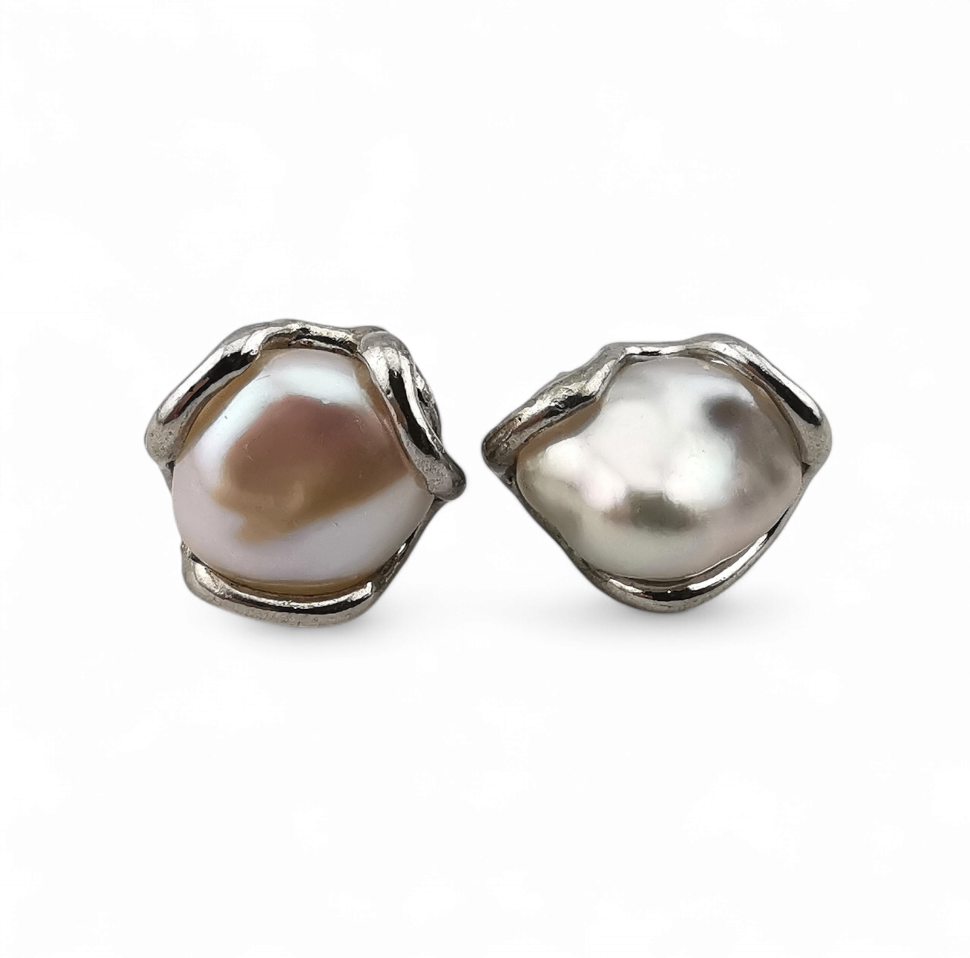 orecchini con piccole perle barocche in argento 925 a lobo