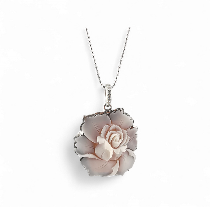 collana con ciondolo cammeo sardonico ROSA FLOREALE in argento 925 rodiato