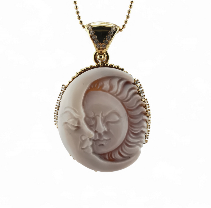 Collana con ciondolo cammeo sardonico SOLE E LUNA  in argento 925  bagnato in oro giallo